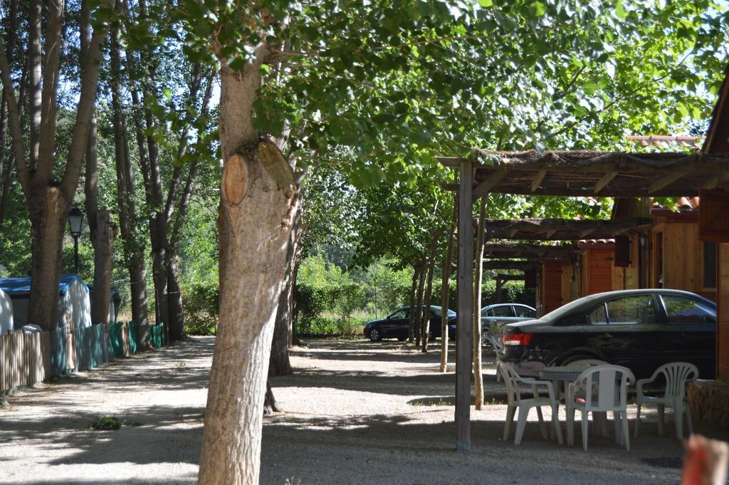 Cabanas Camping Sierra De Penascosa Zewnętrze zdjęcie